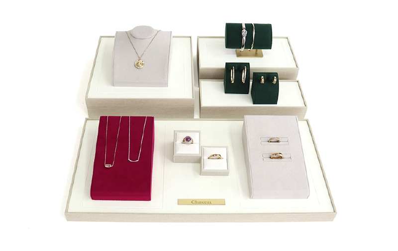 Fashion Jewelry Display