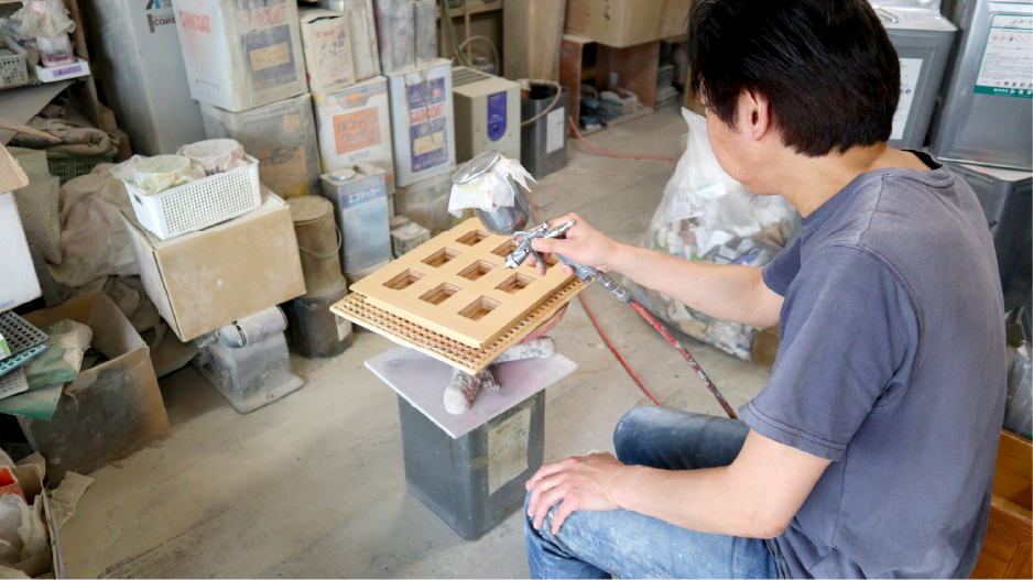 職人の手による生産